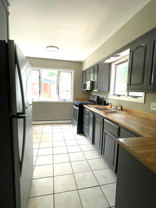 Foto del edificio - 2785 S Kinnickinnic Ave