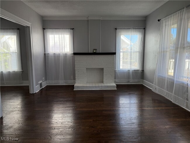 Building Photo - 1235 18th St NW