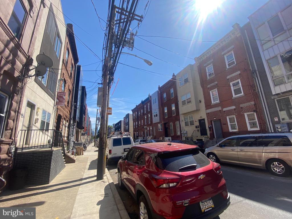 Primary Photo - 1849 N 17th St