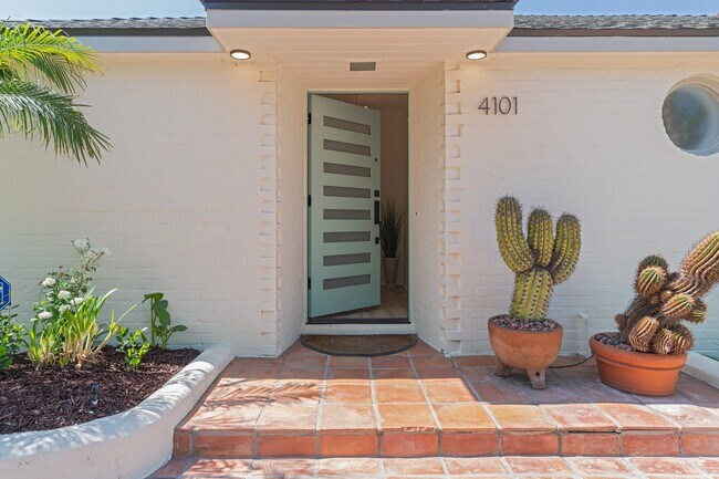 Foto del edificio - 4101 Goodland Ave