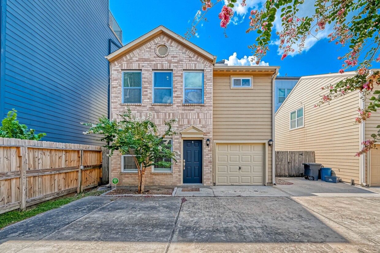 Primary Photo - 3204 Cline St