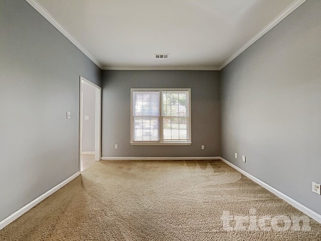 Foto del edificio - 2674 Calumet Farm Ln