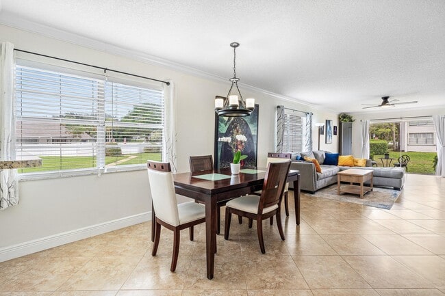Foto del edificio - 2905 SW 22nd Ave