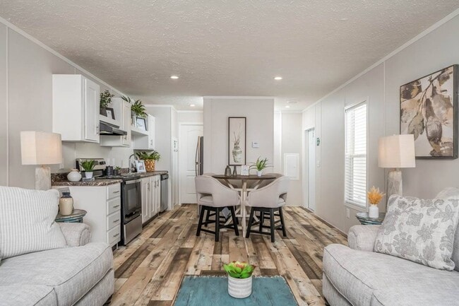 Building Photo - 1548 Delmar Dr