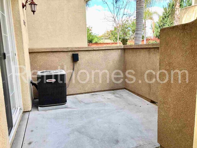 Building Photo - La Mesa, 7370 La Mesita Place #2 - 2 bdrm ...