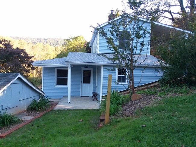 Side view with entrance door - 2392 Clements Hollow Ln
