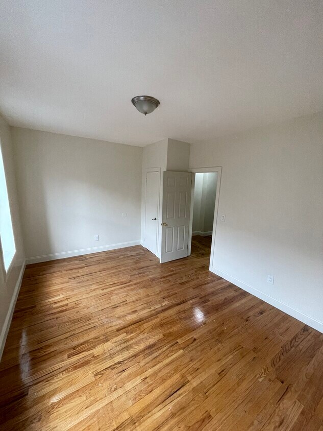 75 Ellwood St Unit 3D, New York, NY 10040 Apartment for Rent in New