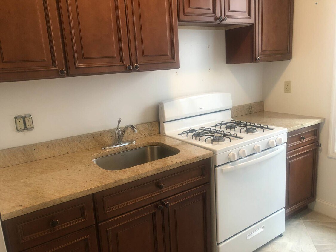 Foto principal - 112 Marine Ave