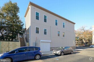 Building Photo - 1500 Ogden St NW