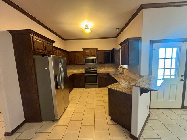 Foto del edificio - Wonderful 3 Bed 2 Bath Home in Yukon
