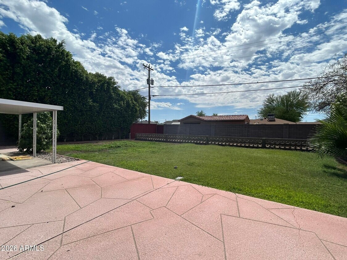 Foto del edificio - 5544 N 10th Ave