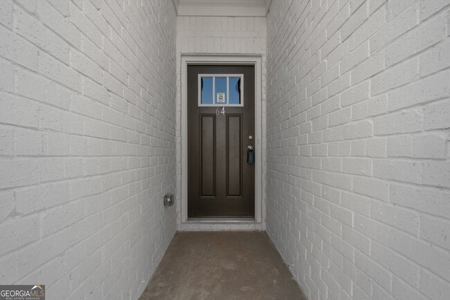 Building Photo - 64 Auburn Wds Dr