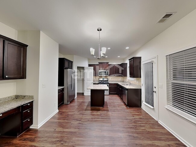 Foto del edificio - 1386 Key Manor Ln