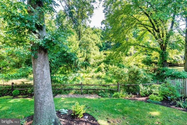 Building Photo - 910 Berwick Dr