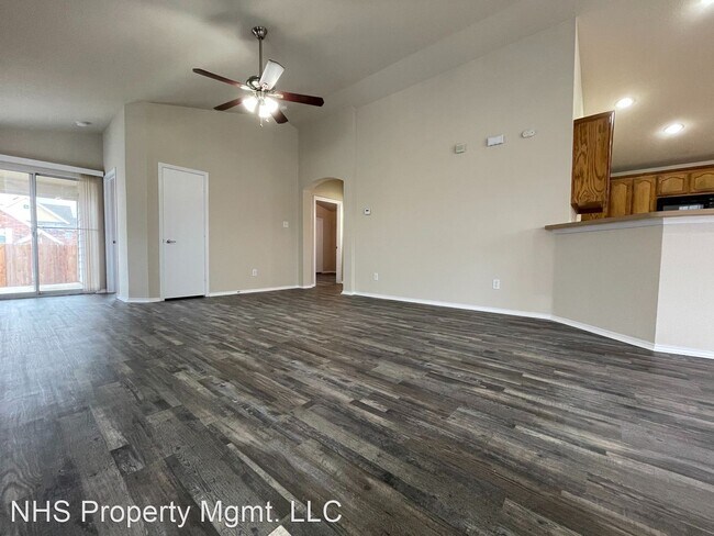 Foto del edificio - 3 br, 2 bath House - 6224 Adonia Drive