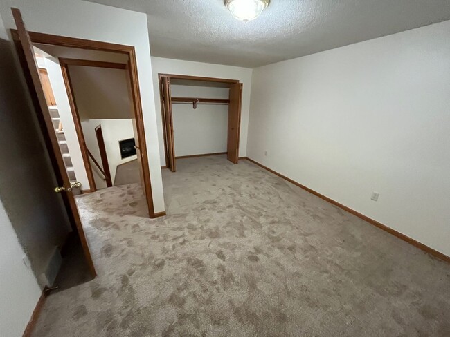 Foto del edificio - 629 29th Ave NE