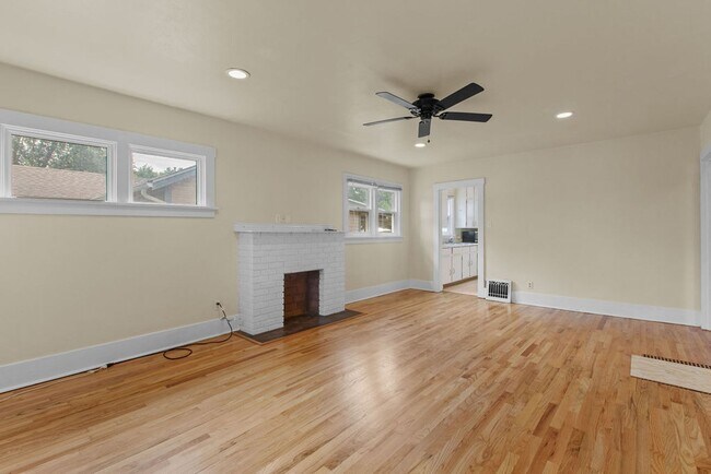 Foto del edificio - 2 Bed 1 Bath in Downtown Fort Collins