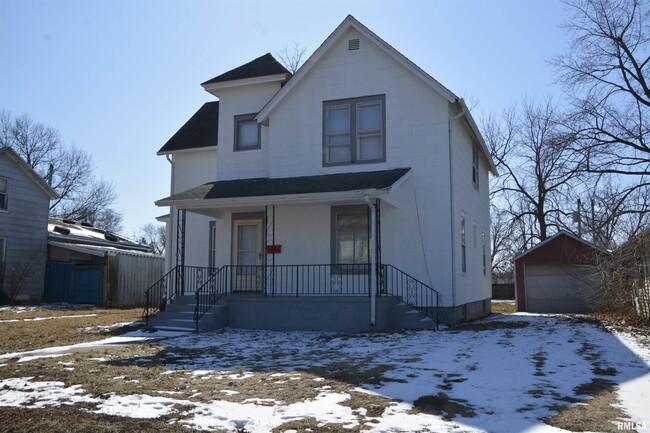 Building Photo - 522 W Hail St