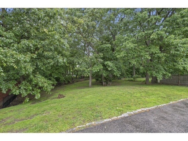 Foto del edificio - 154 Edinboro St