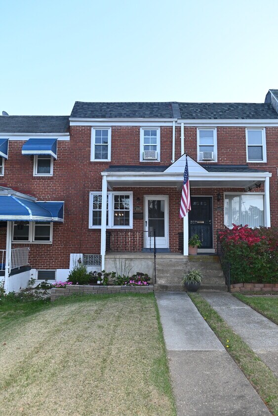 Primary Photo - 3507 Wilkens Ave