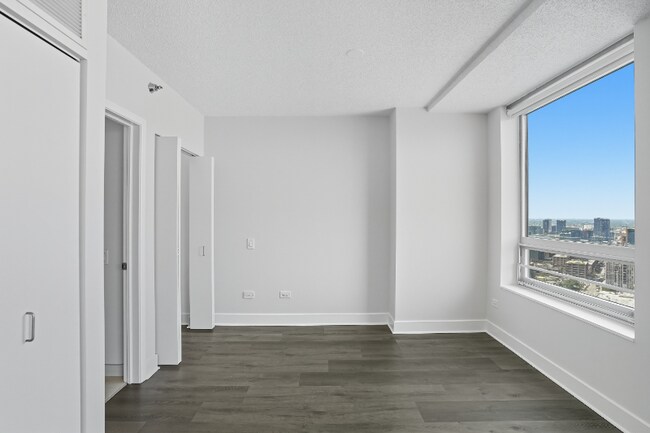 Foto del edificio - 309 N Canal St