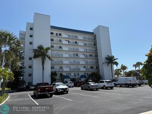 Building Photo - 5151 N Hwy A1A