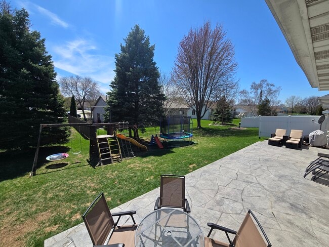 Building Photo - 541 Kramer Ln