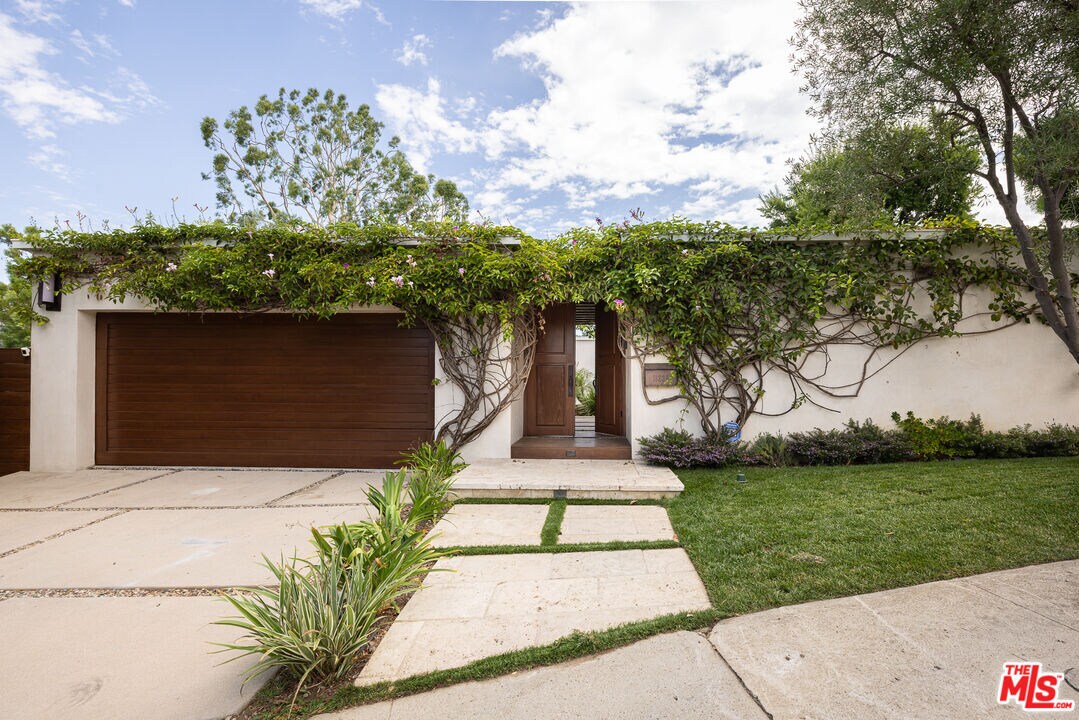 Foto principal - 11335 Dona Teresa Dr