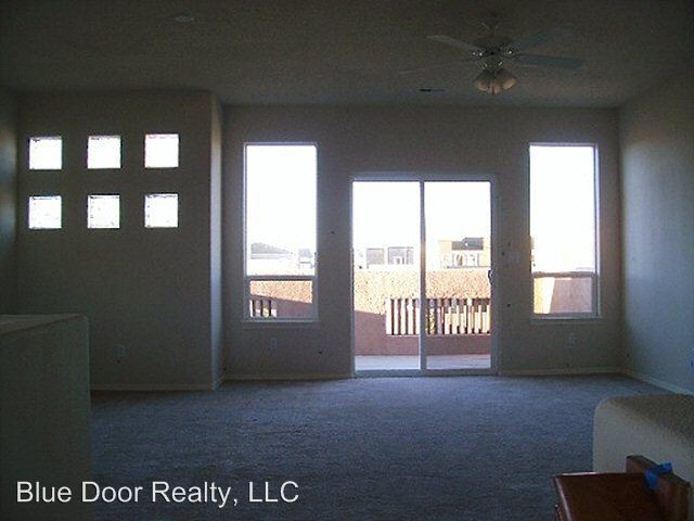 Building Photo - 3 br, 2.5 bath House - 3316 Lockerbie Dr