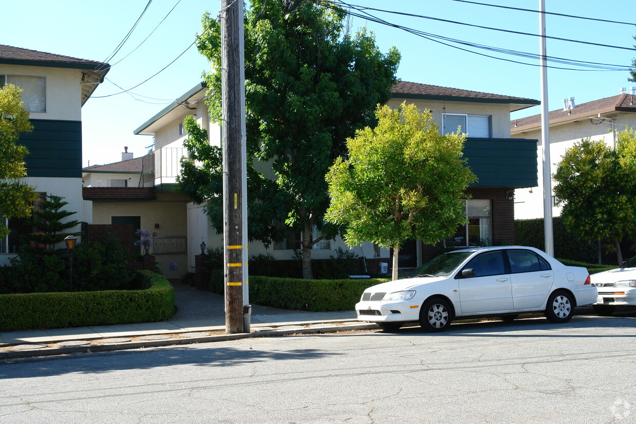 Primary Photo - 242 Grand Blvd