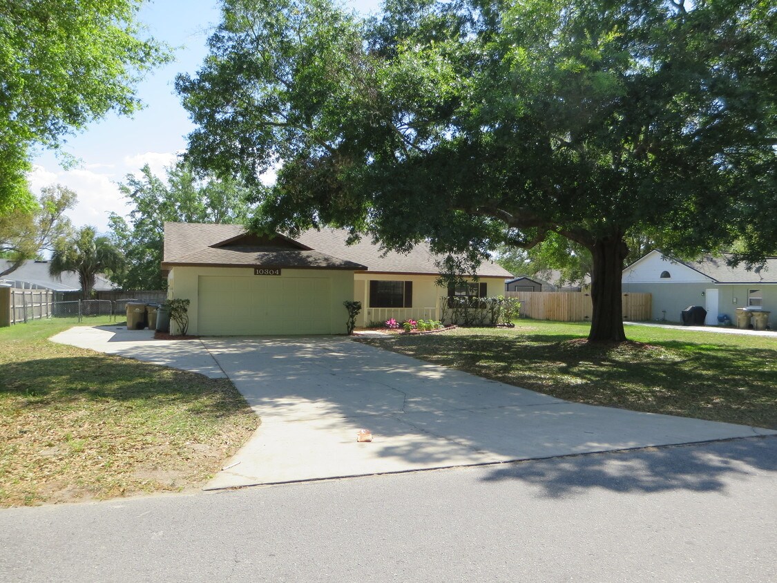 10304 Summit Square Dr, Leesburg, FL 34788 House Rental in Leesburg
