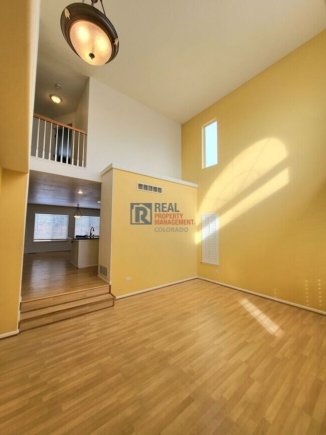 Foto del edificio - 4759 Waldenwood Dr