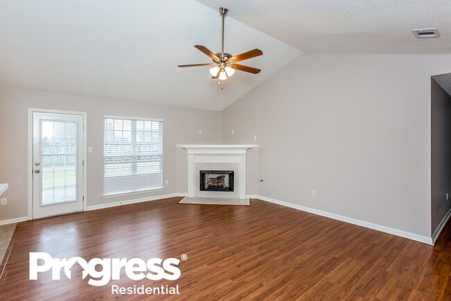 Building Photo - 1720 Cherry Creek Dr