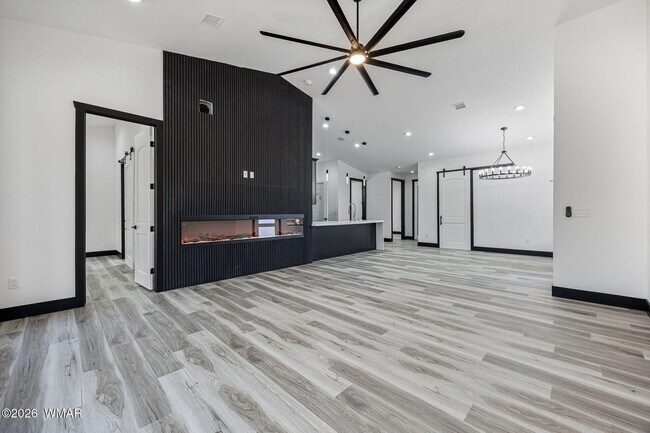 Foto del edificio - 2755 W Villa Loop