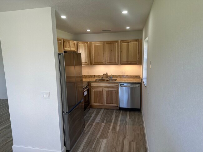Building Photo - 4 Vista Gardens Trl