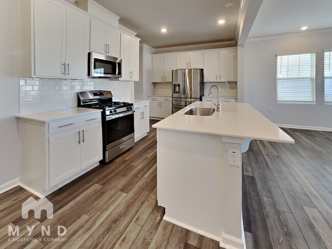 Building Photo - 1028 Aspen Pointe Trl