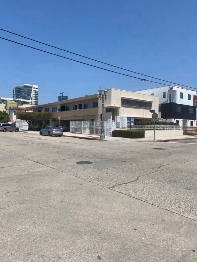 Foto del edificio - Colex Apartments