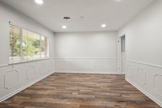 Building Photo - 205 Taft Ave Building Photo - 205 Taft Ave