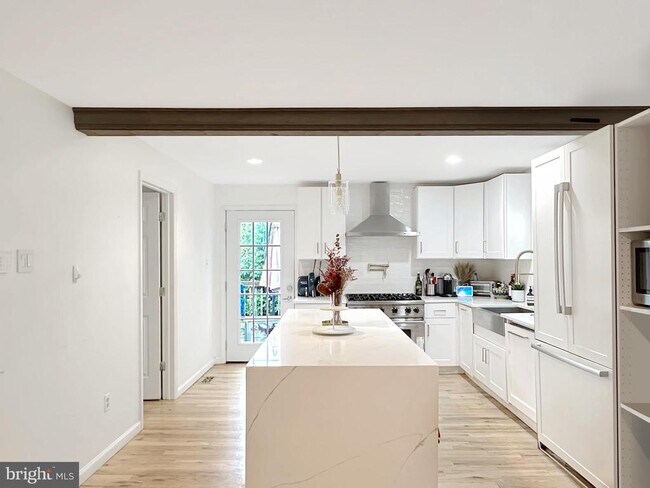 Foto del edificio - 717 Brook St