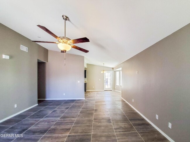 Building Photo - 12004 Mesquite Thorn Dr