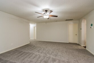 Building Photo - 4422 Cannongate Dr