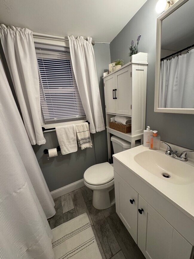 Foto del edificio - JNB Wood Properites LLC