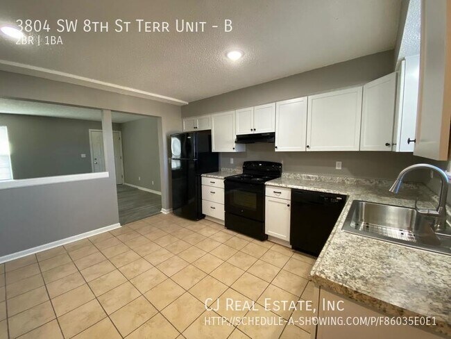 Foto del edificio - 3804 SW 8th St