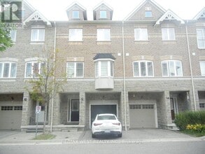Building Photo - 12 Waterstone Way