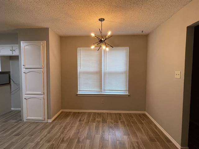 Foto del edificio - 3718 French Wood Dr