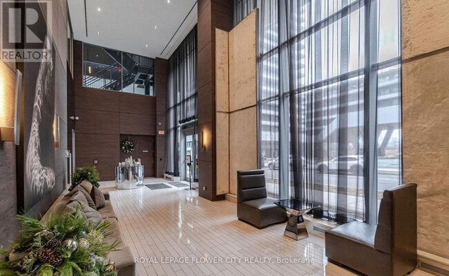 Building Photo - 33 Shore Breeze Dr