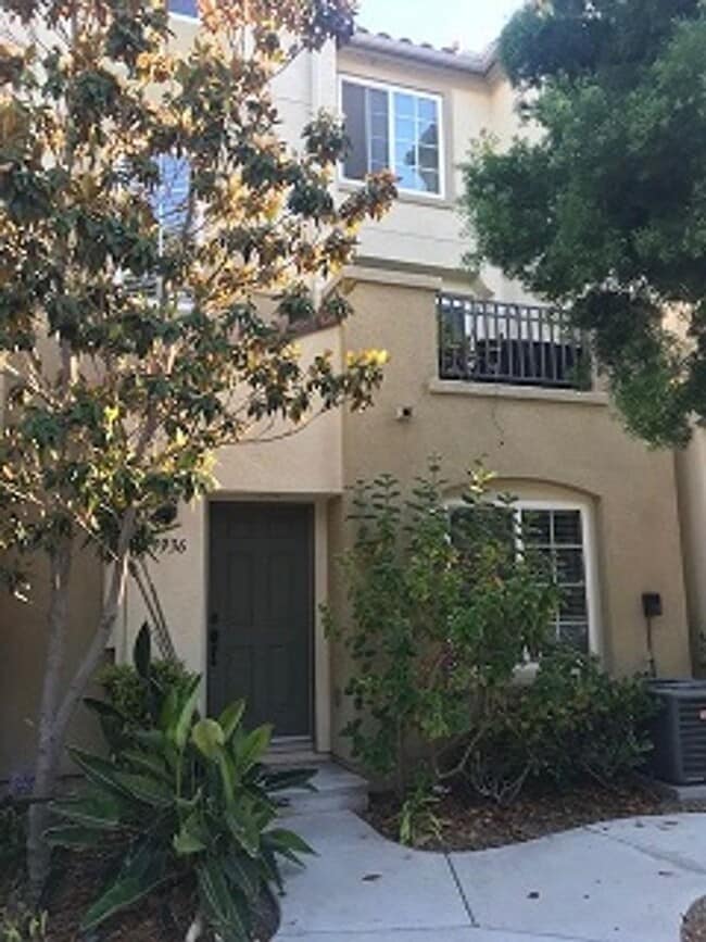 Building Photo - 1936 Caminito Alcala