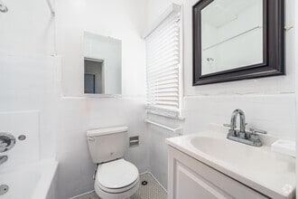 1BR, 1BA - 700SF - Bathroom - Chateau Lily - Chateau Lily LLC