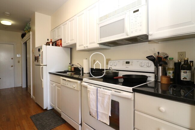 Foto del edificio - 84 Saint Stephen St