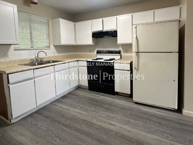 Foto del edificio - 5128 Westchase Ct